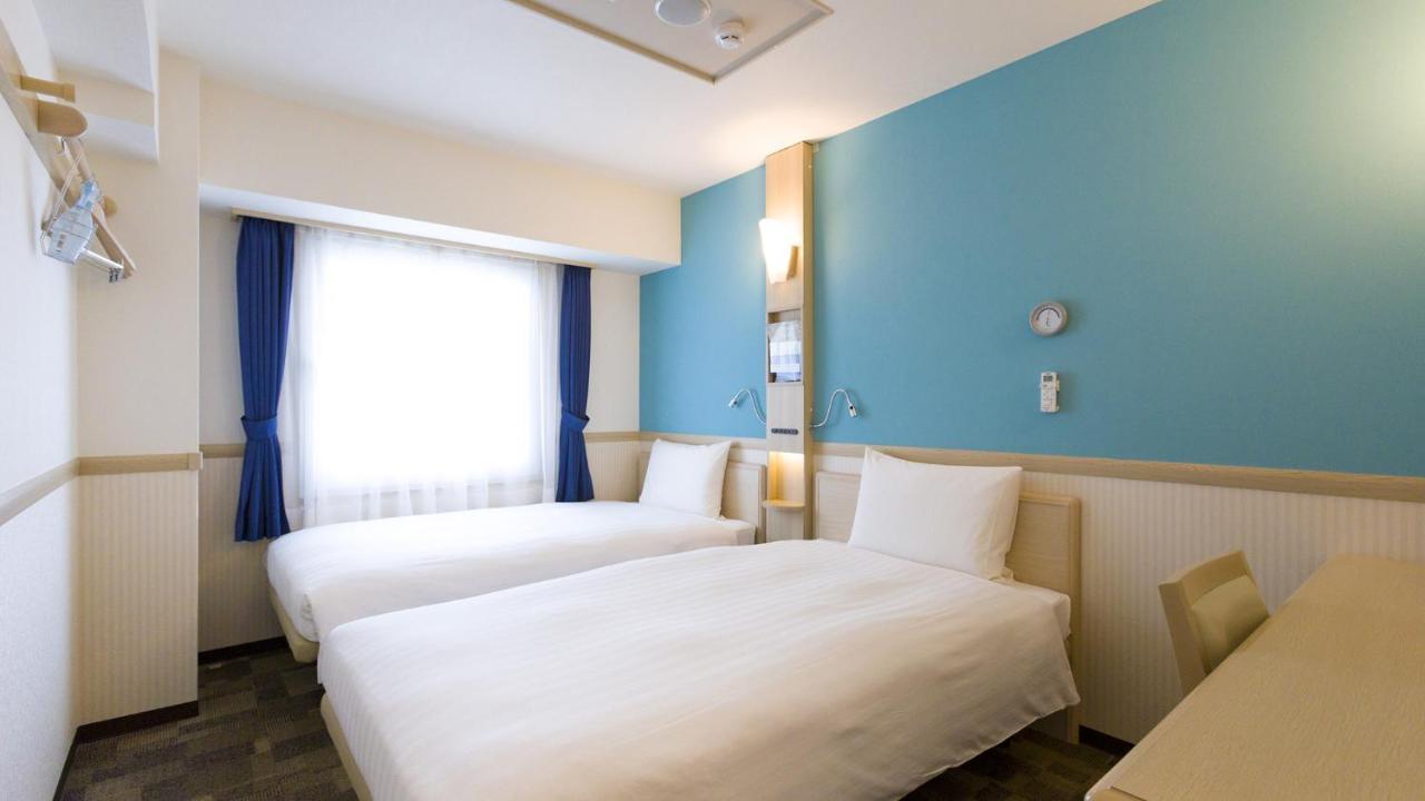 Toyoko Inn Nagareyama-Otakanomori Ekimae Exterior foto